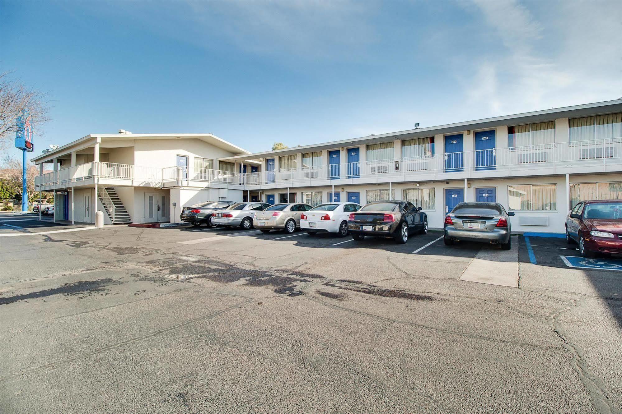 Motel 6-Phoenix, Az - East Zewnętrze zdjęcie